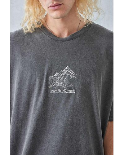 Urban Outfitters Uo Overdyed Black Reach Your Summit T-shirt Top - Grey