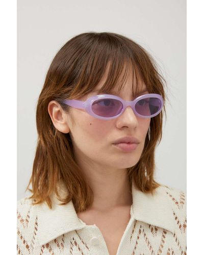 Urban Outfitters Mazzy '90s Plastic Chunky Oval Sunglasses In Purple,at