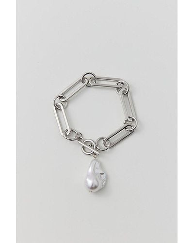 Urban Outfitters Modern Chain & Pearl Toggle Bracelet - Blue