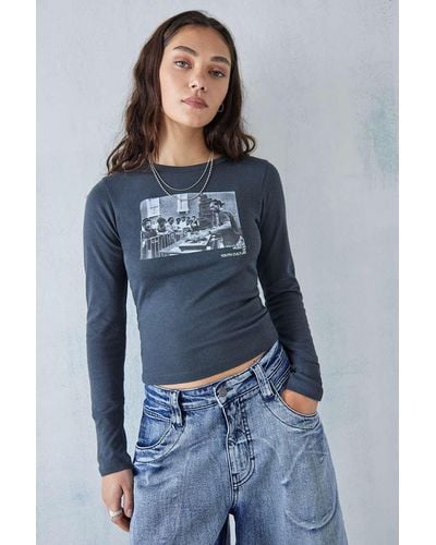 Urban Outfitters Uo - baby-t-shirt mit "museum of youth culture dj" foto-print - Blau