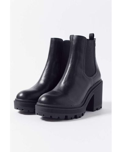 Urban Outfitters Uo Chloe Chelsea Timeless Classic Boot - Black