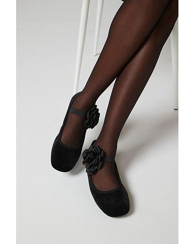 Urban Outfitters Uo Constance Velvet Ballet Flat - Black