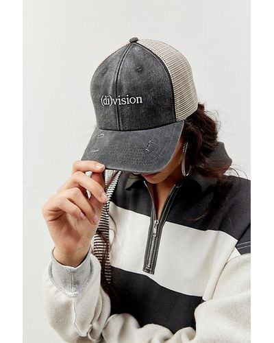 (DI)VISION (Di)Vision Logo Trucker Hat - Black