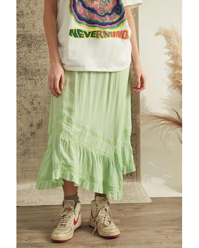 Urban Outfitters Uo Asymmetric Crinkle Prairie Midi Skirt - Green
