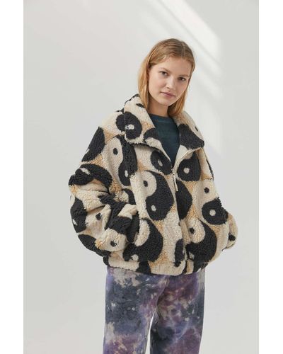 Urban Outfitters Uo Olivia Printed Sherpa Jacket - Black