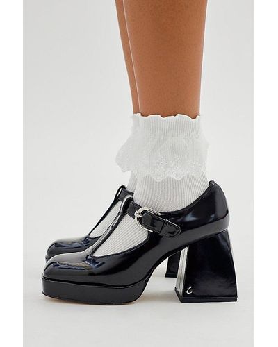 Urban Outfitters Ruffle Ribbed Crew Sock - White