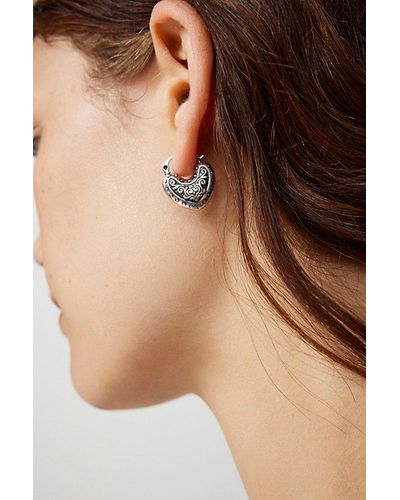 Urban Outfitters Etched Heart Hoop Earring - Natural
