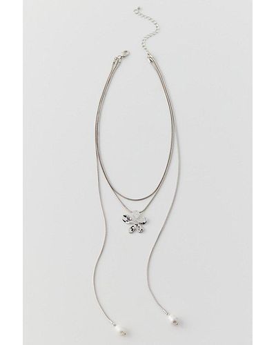 Urban Outfitters Delicate Flower Layered Necklace - White