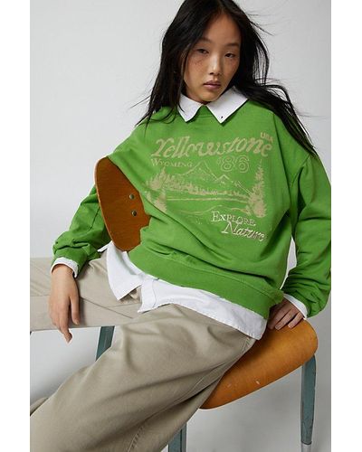Urban Outfitters Yellowstone Embroidered Graphic Sweatshirt - Green