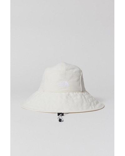 The North Face Class V Brimmer Bucket Hat - White