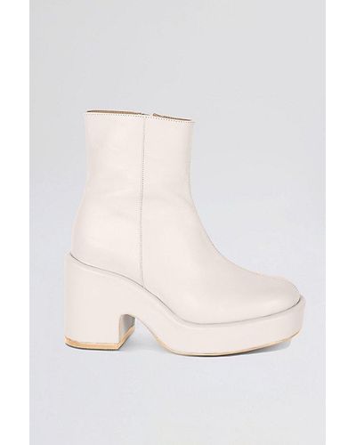 INTENTIONALLY ______ Maria Platform Ankle Boot - Natural