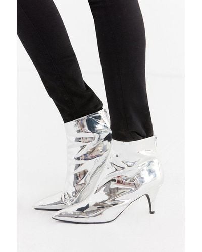Urban Outfitters Remi Silver Kitten Heel Ankle Boot - Metallic