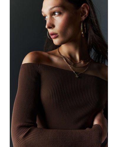 Silence + Noise Silence + Noise Berlin Off-the-shoulder Sweater In Brown,at Urban Outfitters - Black