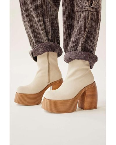 Urban Outfitters Uo Anna Leather Platform Boot - White