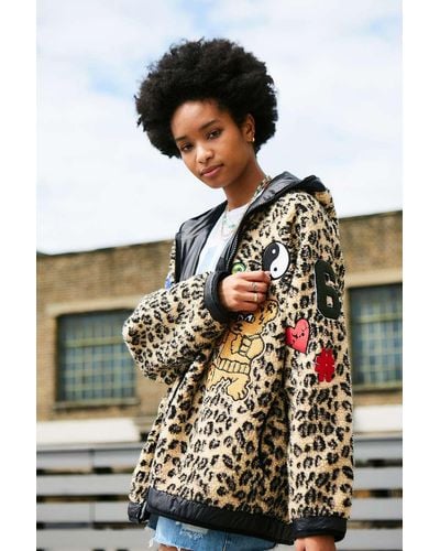 Urban Outfitters Uo Leopard Print Badged Borg Fleece - Multicolour