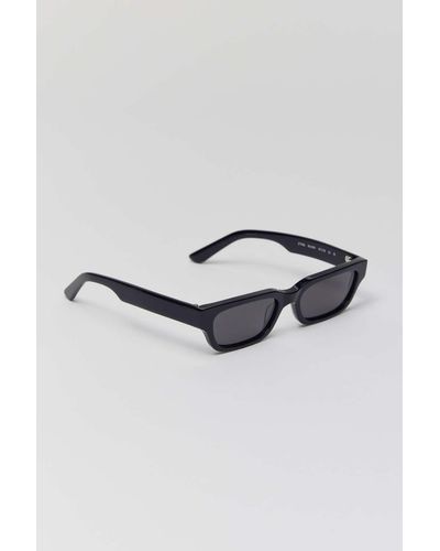 Urban Outfitters Chimi Sting Sunglasses - Black