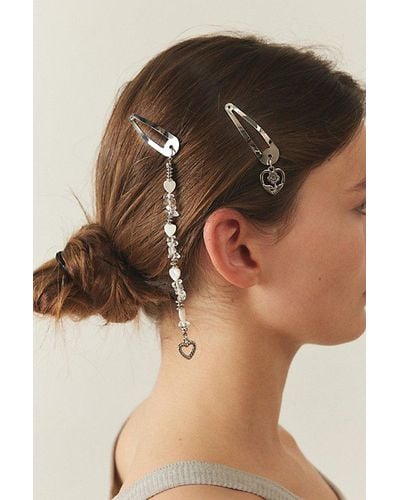 Urban Outfitters Heart Charm Snap Clip Set - Metallic