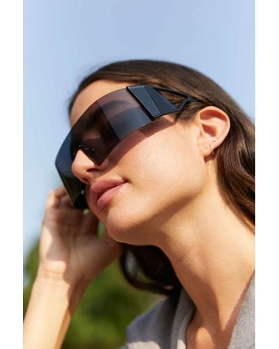 Urban Outfitters Julia Wraparound Shield Sunglasses - Black