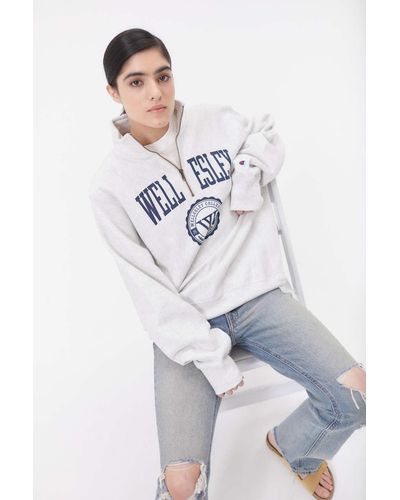 Champion Uo Exclusive Wellesley University Quarter-zip Sweatshirt - Grey