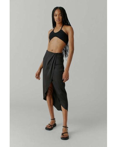 Urban Outfitters Uo Kelly Tulip Wrap Midi Skirt - Black