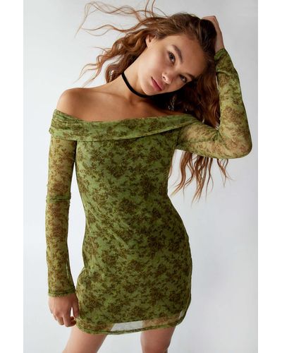 Urban Outfitters Uo Isla Long Sleeve Off-the-shoulder Mini Dress - Green
