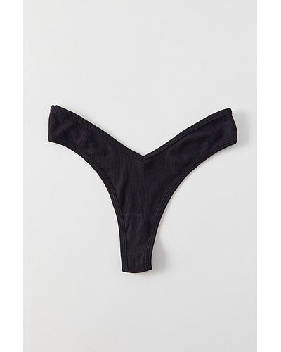 Out From Under Ribbed V Thong - Black