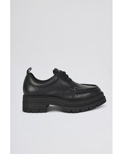 INTENTIONALLY ______ Barbar Lug Sole Oxford Shoe - Black