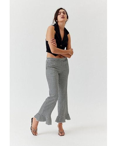 Urban Outfitters Uo Daphne Printed Ruffle Flare Pant - Grey