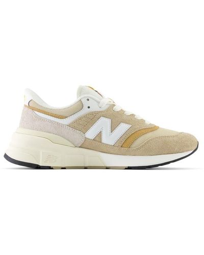 New Balance Nb 977r Trainers - Natural