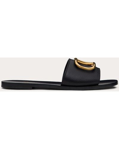 Women's Valentino Garavani Flat sandals from $490 | Lyst