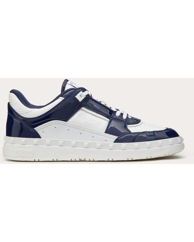 Valentino Garavani Freedots Low Top Sneaker In Patent Leather - Blue