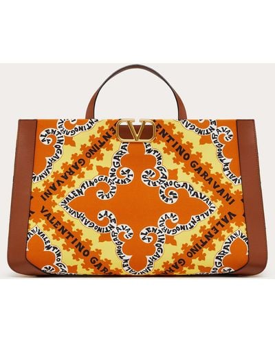 Valentino Garavani Vlogo Signature Canvas Handbag With Mini Bandana Print - Multicolour