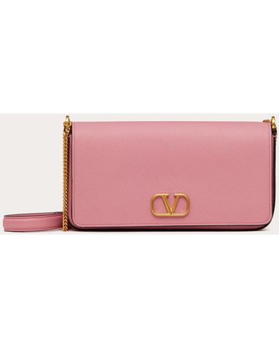 Valentino Garavani Vlogo Signature Grainy Calfskin Pouch With Chain - Pink