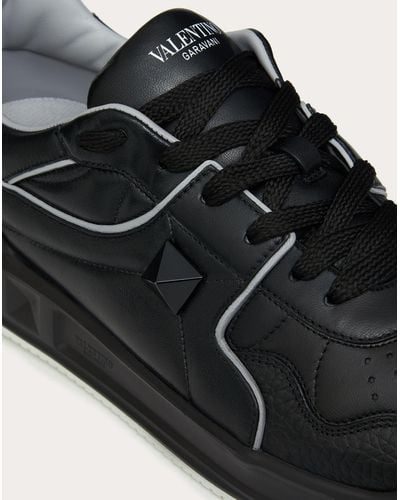 Valentino garavani sales shoes black