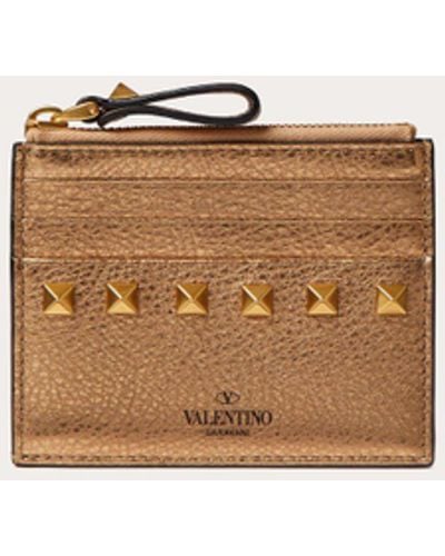 Rockstud Grainy Calfskin Cardholder With Zipper by Valentino