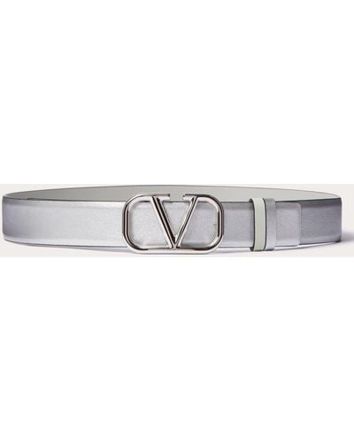 Valentino Garavani Vlogo Signature Reversible Belt In Metallic And Shiny Calfskin 30 Mm - Gray
