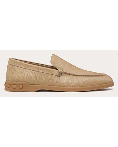 Valentino Garavani Leisure Flows Slip-on In Grainy Calfskin - Natural