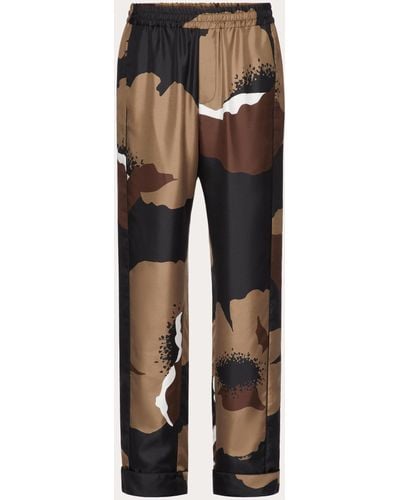 Valentino Silk Twill Pajama Pants With Flower Portrait Print - Multicolor
