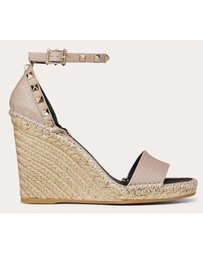 Valentino Garavani WEDGES ROCKSTUD DOUBLE AUS GEKÖRNTEM KALBSLEDER MIT 105 MM-ABSATZ - Natur