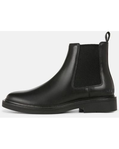 Vince Erik Leather Chelsea Boot, Black, Size 10