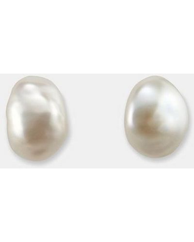 Vince Agmes Pearl Studs - White