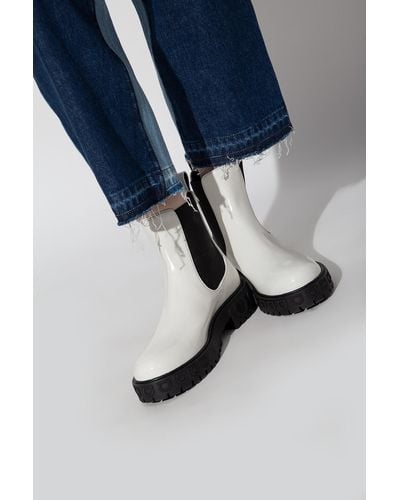 Ferragamo 'varsi' Leather Ankle Boots - White
