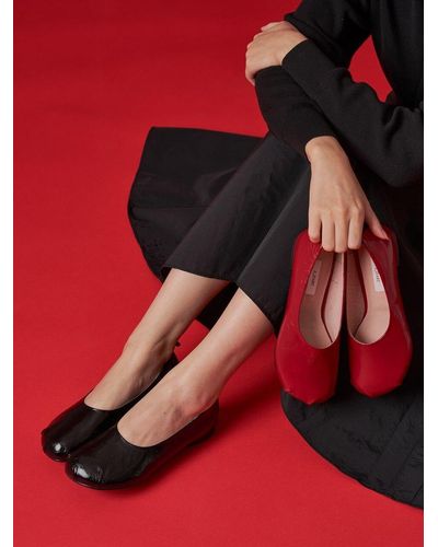 Dark Red Flats and flat shoes for Women | Lyst Canada
