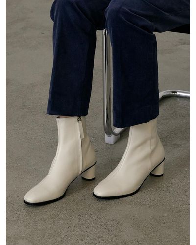 LILYSHOE Beni Ankle Boots - White