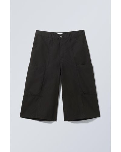 Weekday Loose Ankle Length Cargo Shorts - Black