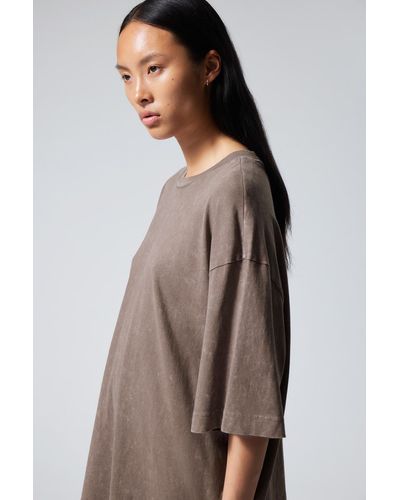 Weekday Soft Oversized T-Shirt - Brown