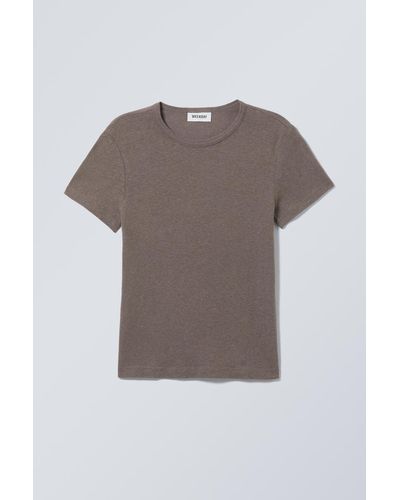 Weekday Transparentes, körperbetontes Leinenmix-T-Shirt - Grau