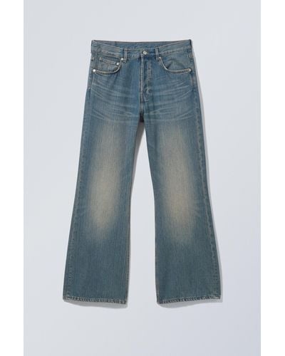 Weekday Time Loose Bootcut Jeans - Blue