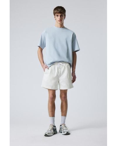 Weekday Oxford-Shorts mit normaler Passform - Blau