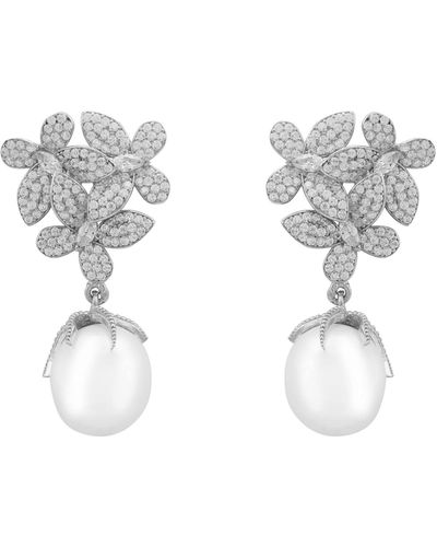 LÁTELITA London Flowers Baroque Pearl Earrings Silver White